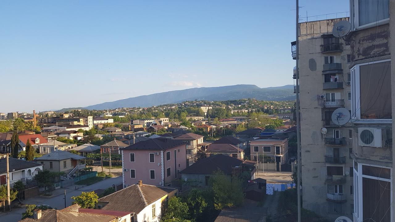 Люкс Апартаменты Центр Suhumi Exterior foto